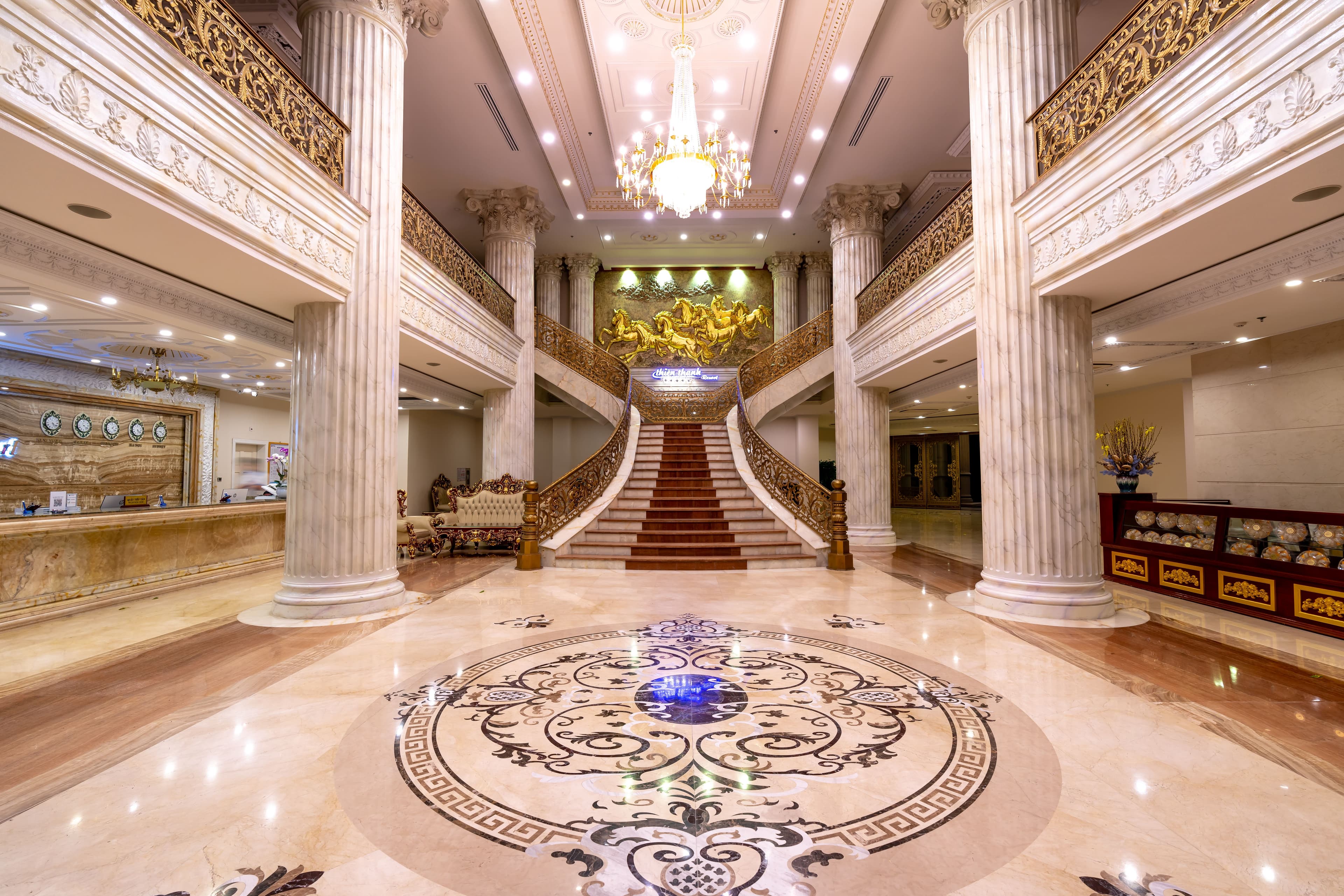 Hotel PMS AI Compatibility Guide: Opera Cloud, Mews & Apaleo